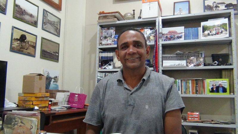 Jairo Miranda - Professor na UFOPA e guia turístico